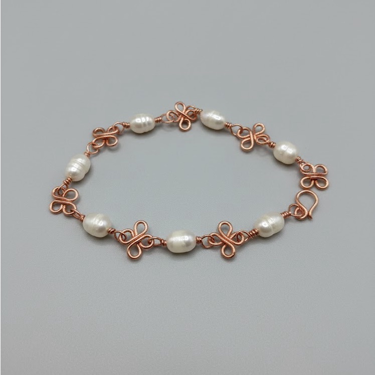 Elegant Freshwater Pearl And Copper Bracelet